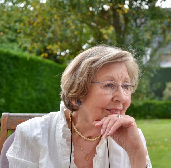 Jacqueline Dubois